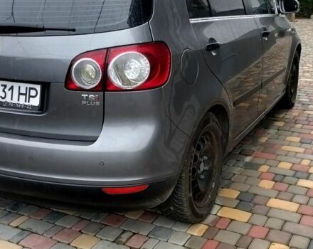 Серый Фольксваген Гольф Плюс, объемом двигателя 1.4 л и пробегом 217 тыс. км за 4300 $, фото 2 на Automoto.ua