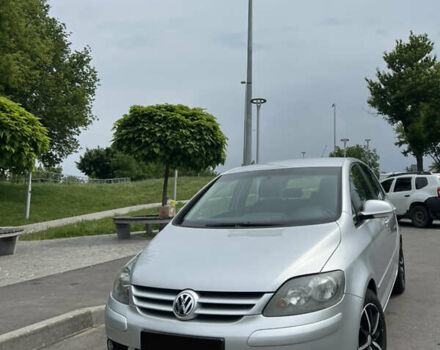 Сірий Фольксваген Golf Plus, об'ємом двигуна 1.4 л та пробігом 213 тис. км за 6500 $, фото 8 на Automoto.ua
