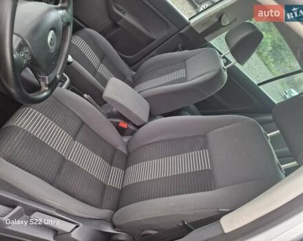 Фольксваген Гольф Плюс 2007 в Луцке на Automoto.ua Серый Фольксваген Гольф Плюс, объемом двигателя 1.6 л и пробегом 200 тыс. км за 5700 $, фото 38 на Automoto.ua