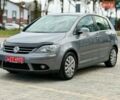 Серый Фольксваген Гольф Плюс, объемом двигателя 1.6 л и пробегом 180 тыс. км за 7650 $, фото 5 на Automoto.ua