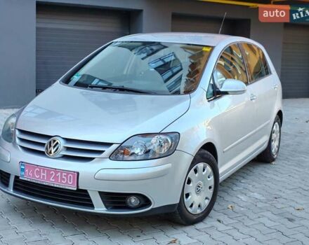 Серый Фольксваген Гольф Плюс, объемом двигателя 1.6 л и пробегом 181 тыс. км за 5599 $, фото 9 на Automoto.ua