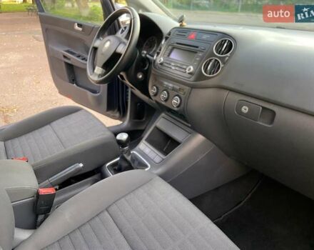 Серый Фольксваген Гольф Плюс, объемом двигателя 1.6 л и пробегом 197 тыс. км за 6300 $, фото 16 на Automoto.ua