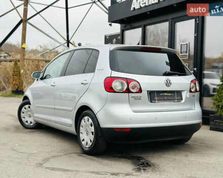 Серый Фольксваген Гольф Плюс, объемом двигателя 1.6 л и пробегом 183 тыс. км за 7200 $, фото 3 на Automoto.ua