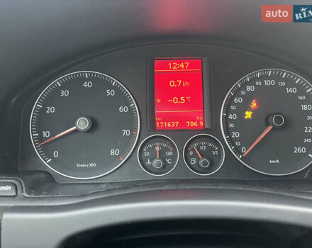 Сірий Фольксваген Golf Plus, об'ємом двигуна 1.6 л та пробігом 172 тис. км за 5700 $, фото 16 на Automoto.ua