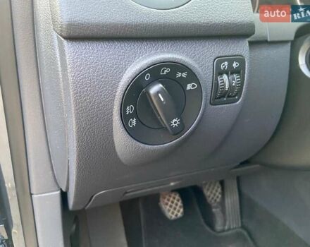 Серый Фольксваген Гольф Плюс, объемом двигателя 1.6 л и пробегом 197 тыс. км за 6300 $, фото 19 на Automoto.ua