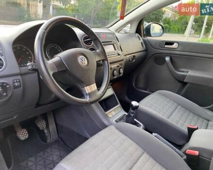 Серый Фольксваген Гольф Плюс, объемом двигателя 1.6 л и пробегом 197 тыс. км за 6300 $, фото 11 на Automoto.ua