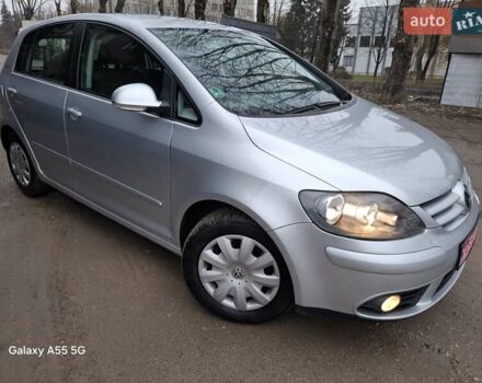 Серый Фольксваген Гольф Плюс, объемом двигателя 1.4 л и пробегом 222 тыс. км за 5850 $, фото 21 на Automoto.ua