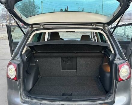 Серый Фольксваген Гольф Плюс, объемом двигателя 1.4 л и пробегом 218 тыс. км за 5500 $, фото 5 на Automoto.ua