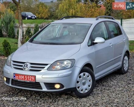 Фольксваген Гольф Плюс 2007 в Луцке на Automoto.ua Серый Фольксваген Гольф Плюс, объемом двигателя 1.6 л и пробегом 200 тыс. км за 5700 $, фото 4 на Automoto.ua