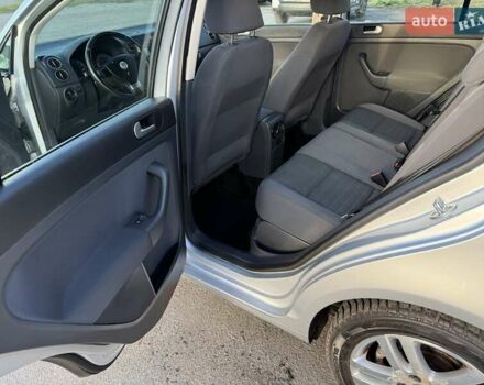 Серый Фольксваген Гольф Плюс, объемом двигателя 1.6 л и пробегом 158 тыс. км за 6700 $, фото 13 на Automoto.ua