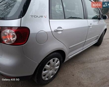 Серый Фольксваген Гольф Плюс, объемом двигателя 1.4 л и пробегом 222 тыс. км за 5850 $, фото 13 на Automoto.ua