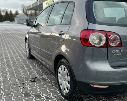Серый Фольксваген Гольф Плюс, объемом двигателя 1.6 л и пробегом 192 тыс. км за 6200 $, фото 13 на Automoto.ua