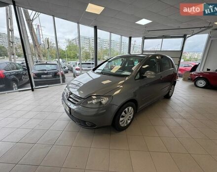 Сірий Фольксваген Golf Plus, об'ємом двигуна 1.39 л та пробігом 200 тис. км за 5700 $, фото 1 на Automoto.ua
