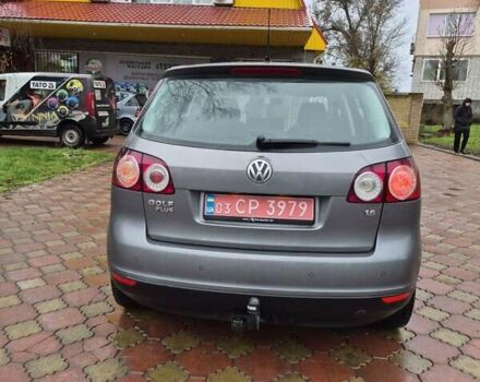 Серый Фольксваген Гольф Плюс, объемом двигателя 1.6 л и пробегом 188 тыс. км за 7100 $, фото 3 на Automoto.ua