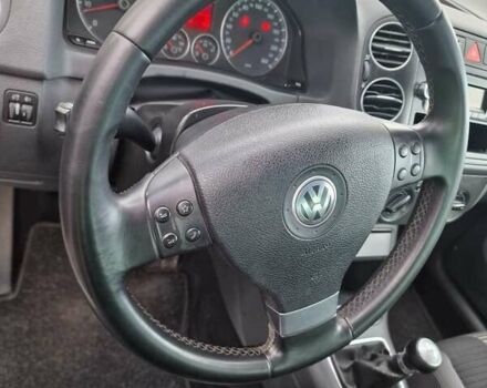 Фольксваген Гольф Плюс 2007 в Луцке на Automoto.ua Серый Фольксваген Гольф Плюс, объемом двигателя 1.6 л и пробегом 200 тыс. км за 5700 $, фото 46 на Automoto.ua