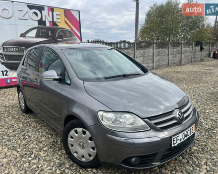 Серый Фольксваген Гольф Плюс, объемом двигателя 1.6 л и пробегом 220 тыс. км за 6599 $, фото 9 на Automoto.ua