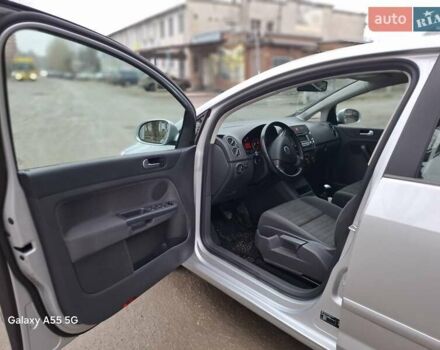 Серый Фольксваген Гольф Плюс, объемом двигателя 1.4 л и пробегом 222 тыс. км за 5850 $, фото 25 на Automoto.ua