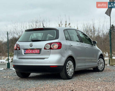 Серый Фольксваген Гольф Плюс, объемом двигателя 1.6 л и пробегом 220 тыс. км за 6190 $, фото 37 на Automoto.ua