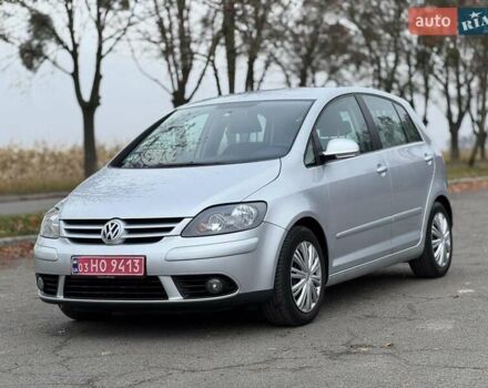 Сірий Фольксваген Golf Plus, об'ємом двигуна 1.4 л та пробігом 226 тис. км за 5900 $, фото 2 на Automoto.ua