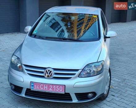 Серый Фольксваген Гольф Плюс, объемом двигателя 1.6 л и пробегом 181 тыс. км за 5599 $, фото 3 на Automoto.ua