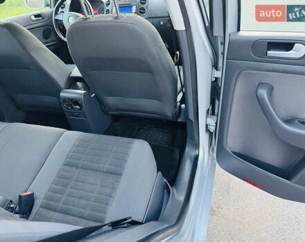 Серый Фольксваген Гольф Плюс, объемом двигателя 1.6 л и пробегом 180 тыс. км за 5699 $, фото 43 на Automoto.ua