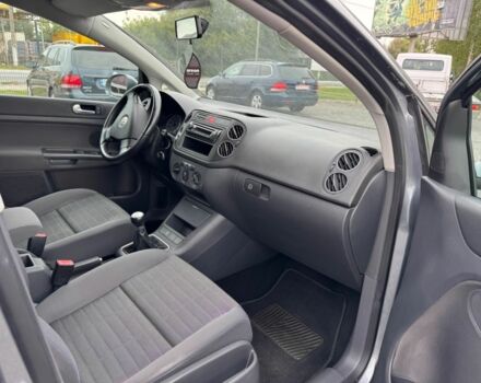 Сірий Фольксваген Golf Plus, об'ємом двигуна 1.4 л та пробігом 140 тис. км за 5600 $, фото 9 на Automoto.ua