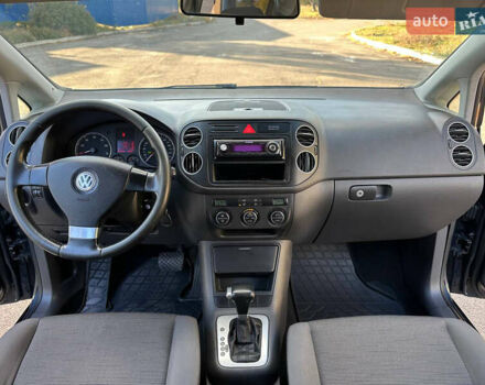 Фольксваген Гольф Плюс 2007 в Днепре (Днепропетровске) на Automoto.ua Серый Фольксваген Гольф Плюс, объемом двигателя 1.6 л и пробегом 233 тыс. км за 7299 $, фото 21 на Automoto.ua