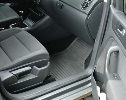 Серый Фольксваген Гольф Плюс, объемом двигателя 1.4 л и пробегом 217 тыс. км за 4300 $, фото 10 на Automoto.ua