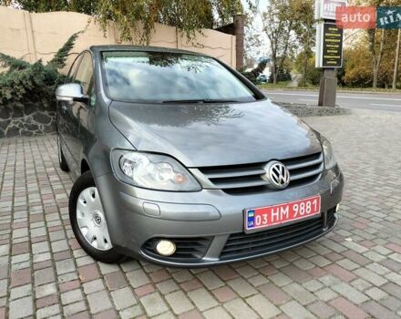 Серый Фольксваген Гольф Плюс, объемом двигателя 1.6 л и пробегом 106 тыс. км за 7300 $, фото 1 на Automoto.ua