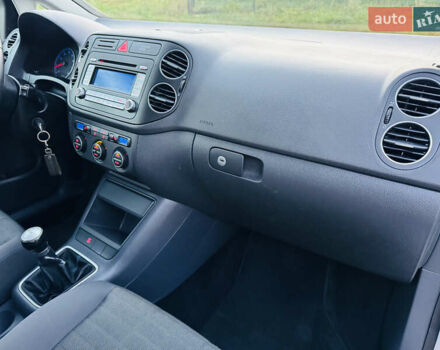 Серый Фольксваген Гольф Плюс, объемом двигателя 1.6 л и пробегом 180 тыс. км за 5699 $, фото 39 на Automoto.ua