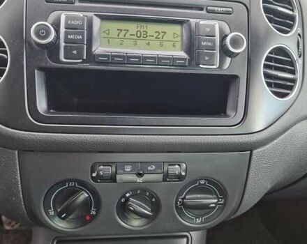 Фольксваген Гольф Плюс 2007 в Луцке на Automoto.ua Серый Фольксваген Гольф Плюс, объемом двигателя 1.6 л и пробегом 200 тыс. км за 5700 $, фото 45 на Automoto.ua