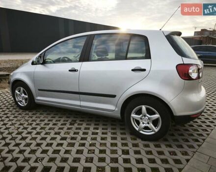 Серый Фольксваген Гольф Плюс, объемом двигателя 1.6 л и пробегом 163 тыс. км за 6900 $, фото 7 на Automoto.ua