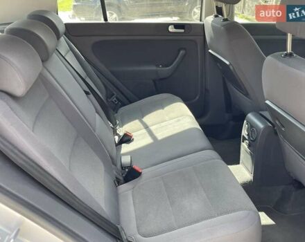 Серый Фольксваген Гольф Плюс, объемом двигателя 1.6 л и пробегом 202 тыс. км за 5800 $, фото 8 на Automoto.ua