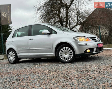 Серый Фольксваген Гольф Плюс, объемом двигателя 1.6 л и пробегом 220 тыс. км за 6190 $, фото 17 на Automoto.ua