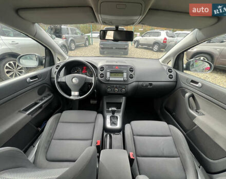 Серый Фольксваген Гольф Плюс, объемом двигателя 1.6 л и пробегом 220 тыс. км за 6599 $, фото 17 на Automoto.ua