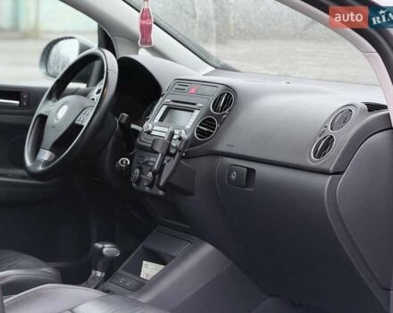 Сірий Фольксваген Golf Plus, об'ємом двигуна 1.39 л та пробігом 266 тис. км за 7150 $, фото 16 на Automoto.ua