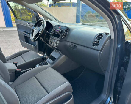 Фольксваген Гольф Плюс 2007 в Днепре (Днепропетровске) на Automoto.ua Серый Фольксваген Гольф Плюс, объемом двигателя 1.6 л и пробегом 233 тыс. км за 7299 $, фото 24 на Automoto.ua