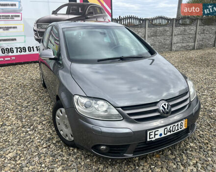 Серый Фольксваген Гольф Плюс, объемом двигателя 1.6 л и пробегом 220 тыс. км за 6599 $, фото 8 на Automoto.ua