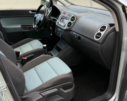 Сірий Фольксваген Golf Plus, об'ємом двигуна 1.6 л та пробігом 224 тис. км за 6950 $, фото 8 на Automoto.ua