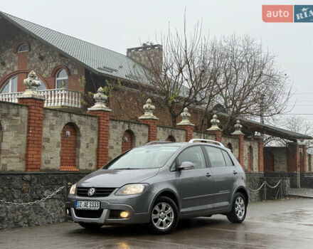 Серый Фольксваген Гольф Плюс, объемом двигателя 1.6 л и пробегом 225 тыс. км за 7399 $, фото 22 на Automoto.ua
