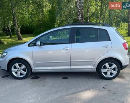 Серый Фольксваген Гольф Плюс, объемом двигателя 1.4 л и пробегом 206 тыс. км за 6300 $, фото 1 на Automoto.ua