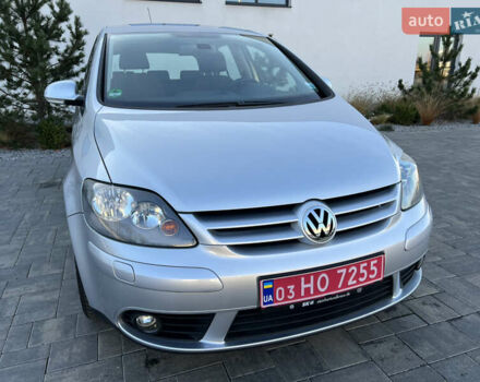 Серый Фольксваген Гольф Плюс, объемом двигателя 1.6 л и пробегом 99 тыс. км за 7250 $, фото 27 на Automoto.ua