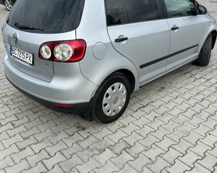 Сірий Фольксваген Golf Plus, об'ємом двигуна 1.6 л та пробігом 234 тис. км за 6800 $, фото 5 на Automoto.ua