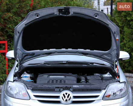 Серый Фольксваген Гольф Плюс, объемом двигателя 1.6 л и пробегом 189 тыс. км за 7800 $, фото 28 на Automoto.ua