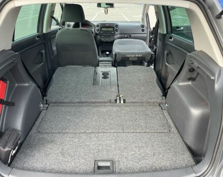 Серый Фольксваген Гольф Плюс, объемом двигателя 1.4 л и пробегом 171 тыс. км за 6300 $, фото 19 на Automoto.ua