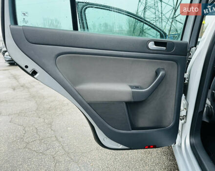 Серый Фольксваген Гольф Плюс, объемом двигателя 1.6 л и пробегом 245 тыс. км за 7800 $, фото 16 на Automoto.ua