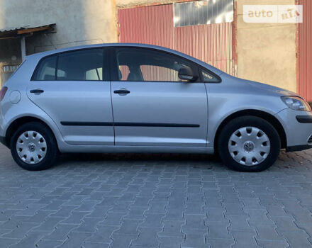 Сірий Фольксваген Golf Plus, об'ємом двигуна 1.6 л та пробігом 196 тис. км за 5700 $, фото 1 на Automoto.ua