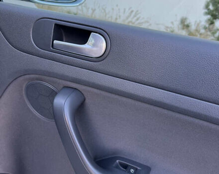 Серый Фольксваген Гольф Плюс, объемом двигателя 1.6 л и пробегом 99 тыс. км за 7250 $, фото 52 на Automoto.ua