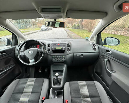 Серый Фольксваген Гольф Плюс, объемом двигателя 1.6 л и пробегом 165 тыс. км за 6850 $, фото 26 на Automoto.ua