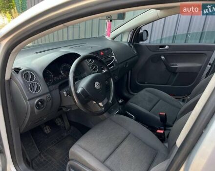 Серый Фольксваген Гольф Плюс, объемом двигателя 1.9 л и пробегом 202 тыс. км за 6600 $, фото 18 на Automoto.ua